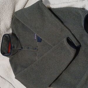 Patagonia gray sweater